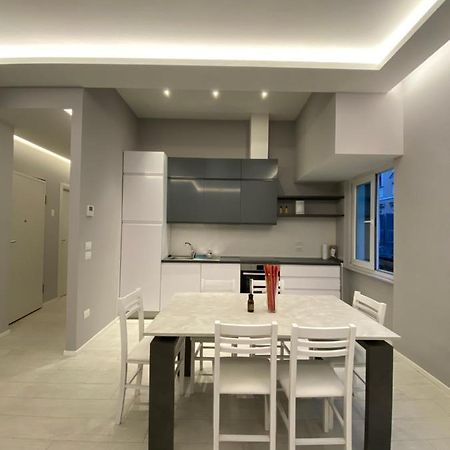 Casa Dante: Oneglia Centro-Marina-Spiagge Appartement Imperia Buitenkant foto