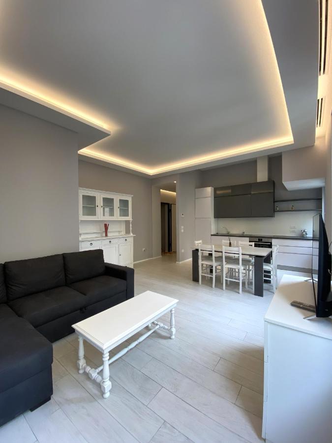 Casa Dante: Oneglia Centro-Marina-Spiagge Appartement Imperia Buitenkant foto