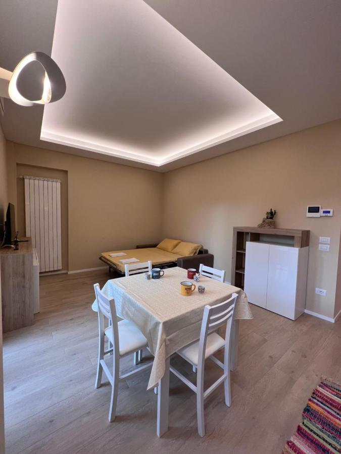 Casa Dante: Oneglia Centro-Marina-Spiagge Appartement Imperia Buitenkant foto