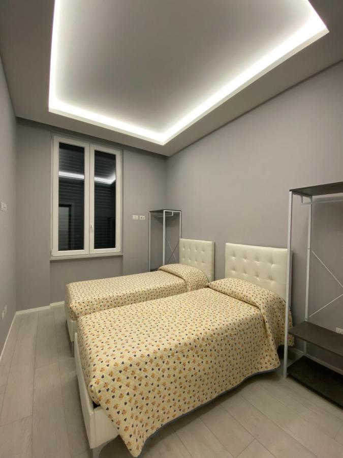 Casa Dante: Oneglia Centro-Marina-Spiagge Appartement Imperia Buitenkant foto
