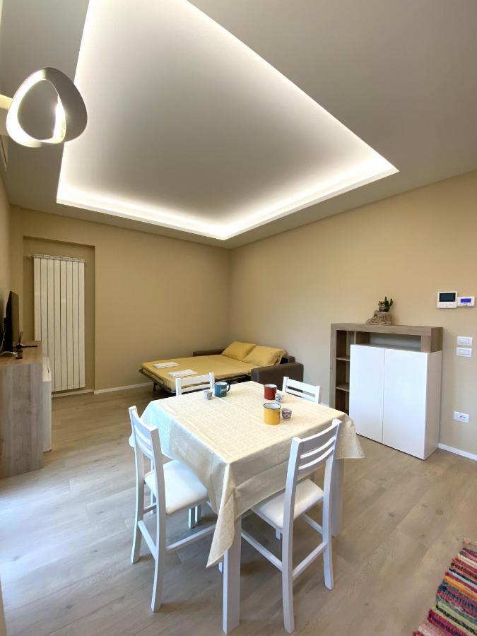Casa Dante: Oneglia Centro-Marina-Spiagge Appartement Imperia Buitenkant foto